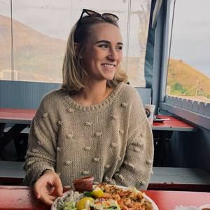 Meet your Posher, Molly